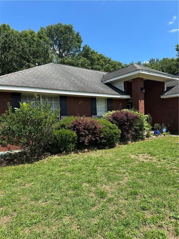 Property Photo: 4090 Blackwell Drive AL 36575