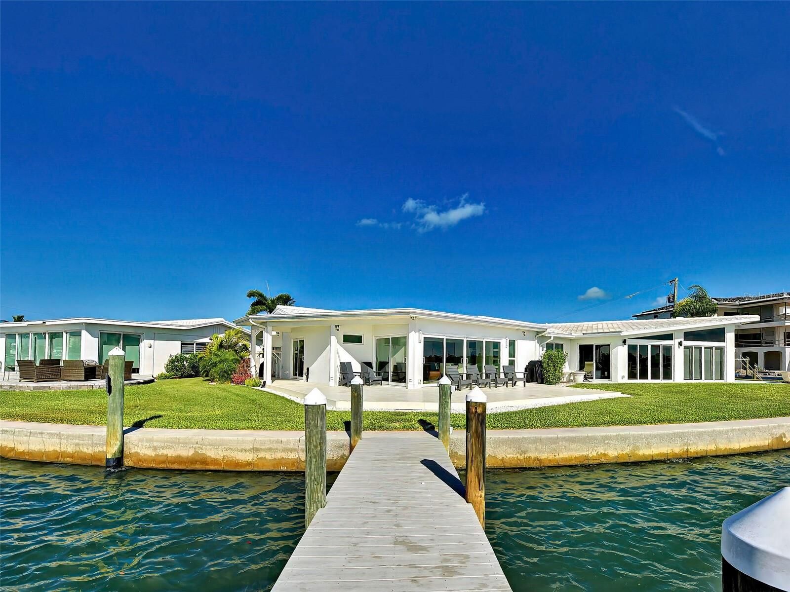 Property Photo:  885 White Cap Circle 34  FL 34285 
