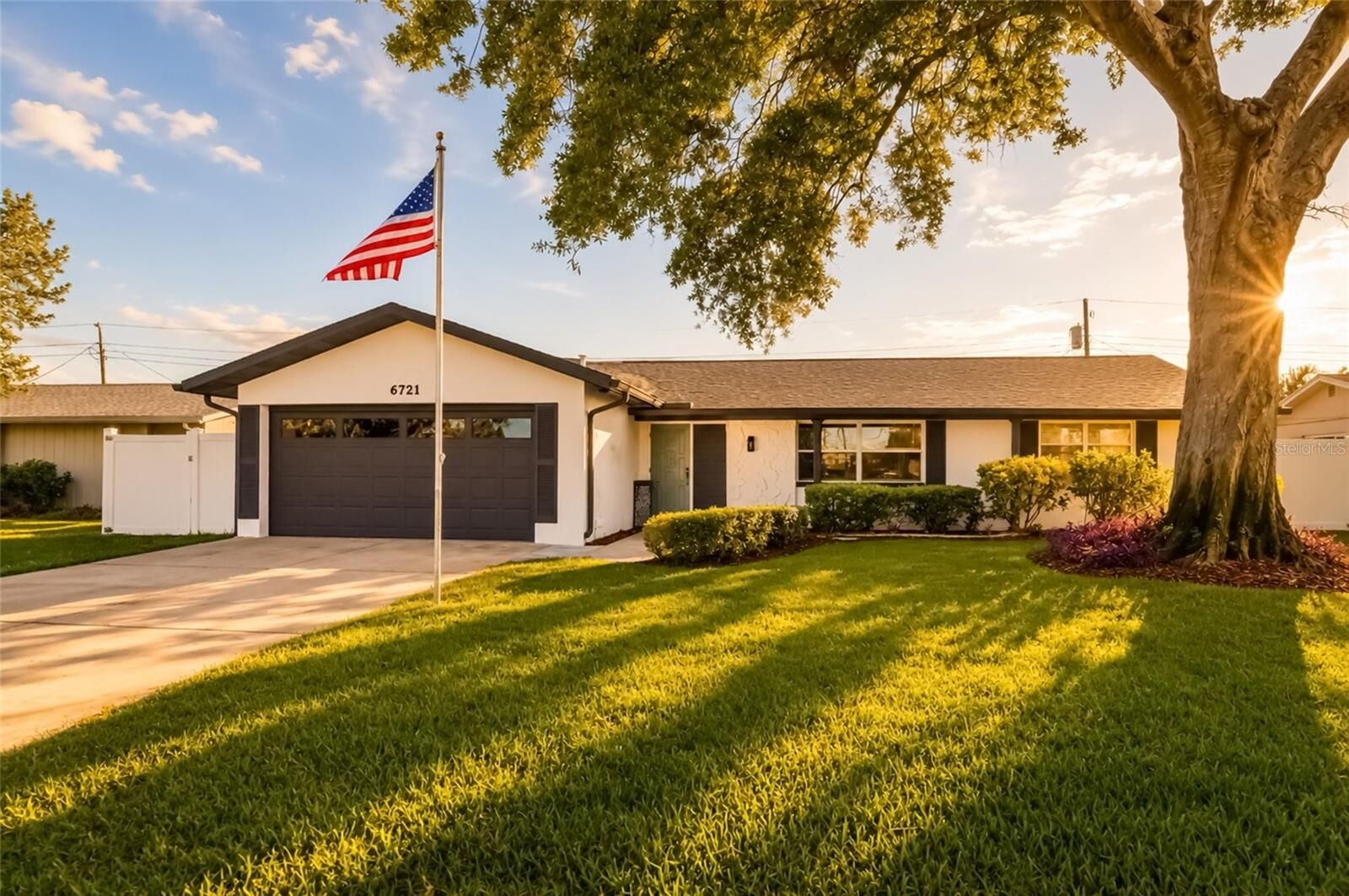 Property Photo:  6721 13th Avenue N  FL 33710 