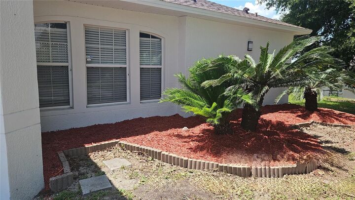 Property Photo: 4030 Lake Bluff Drive FL 34753