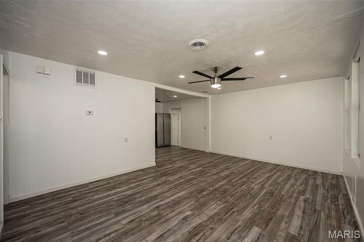 Property Photo:  607 Majesty Court  MO 63125 