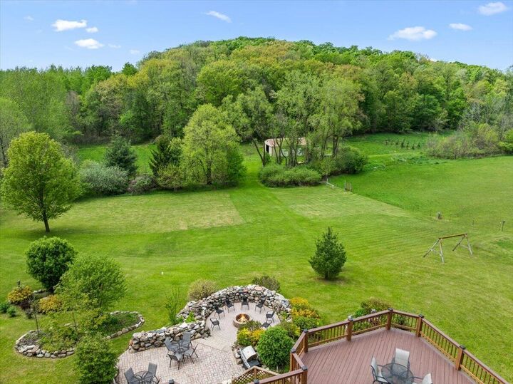 Property Photo: N1050 Pleasant Hill Dr WI 53010