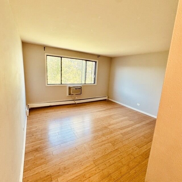 Property Photo:  5306 N Cumberland Avenue 507  IL 60656 