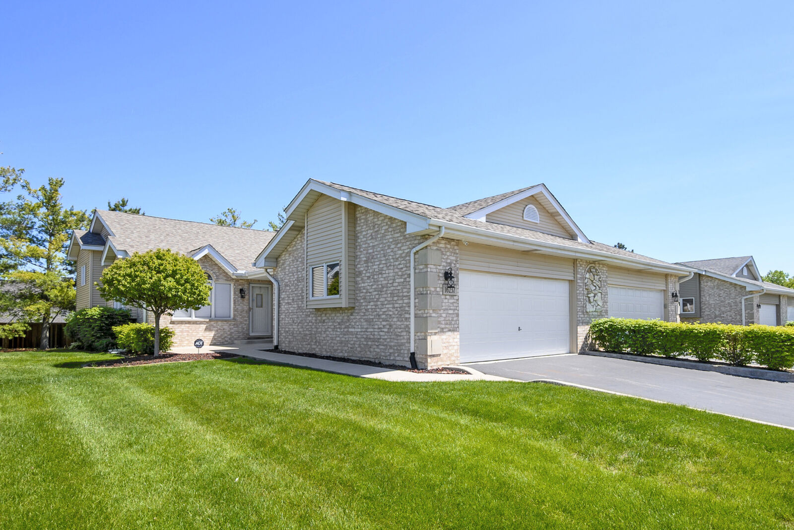 Property Photo:  16237 Lake Villa Avenue  IL 60477 