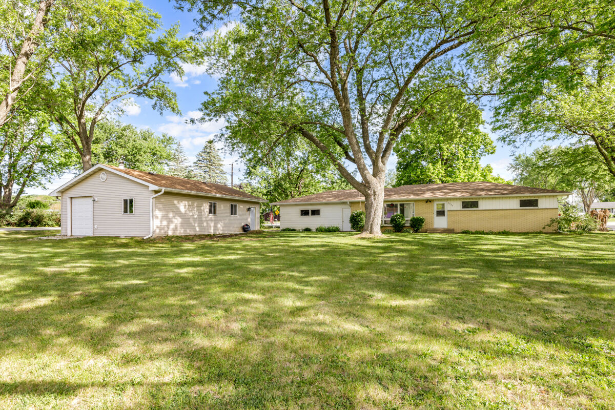 Property Photo:  7624 Howe Road  IL 60097 