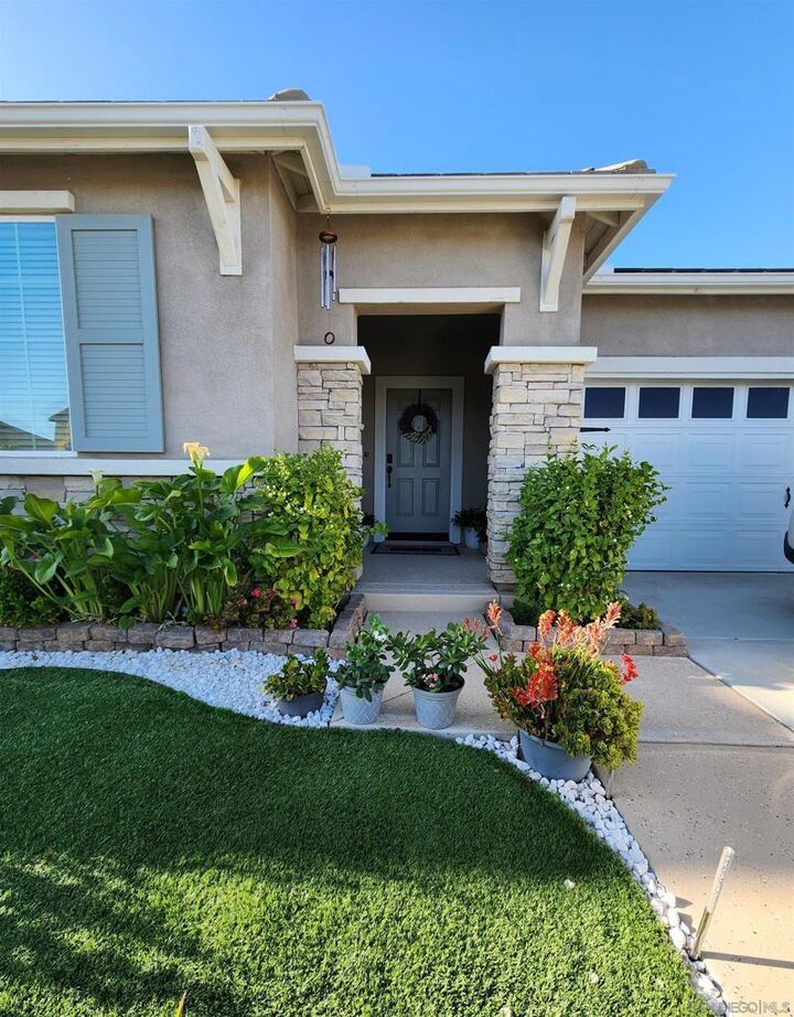 Property Photo:  24959 Bridlewood Cir  CA 92584 