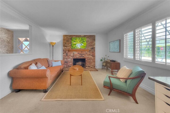 Property Photo:  1517 E 19th  CA 92705 