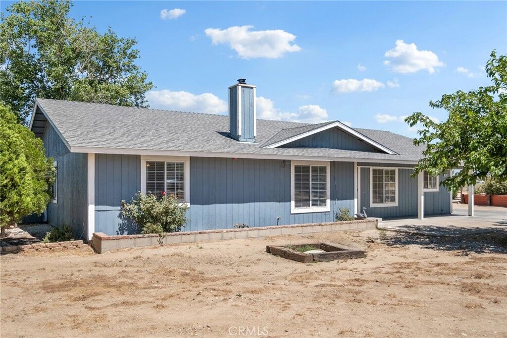 Property Photo:  10925 Buttonwood  CA 92371 
