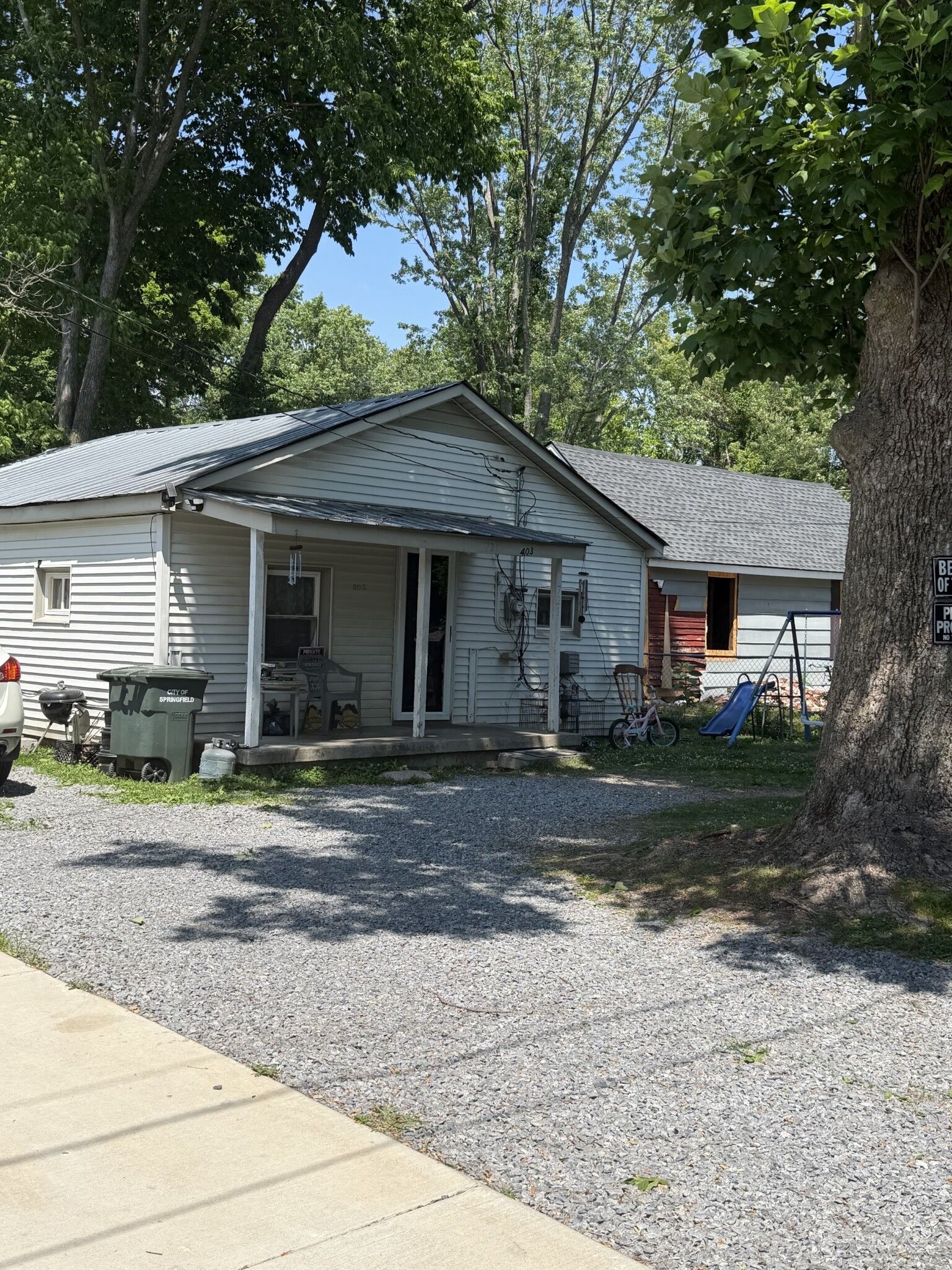 Property Photo: 721 17th Ave W TN 37172