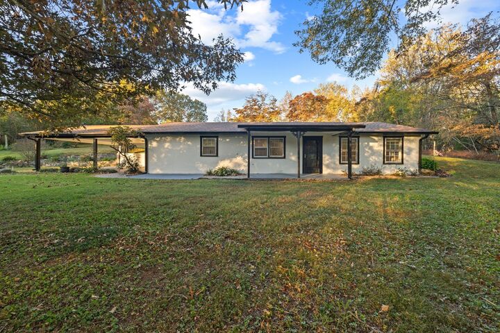 Property Photo:  133 Mockerson Rd  TN 38468 