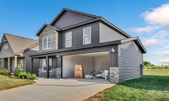Property Photo:  2729 Brewster Dr  TN 37042 
