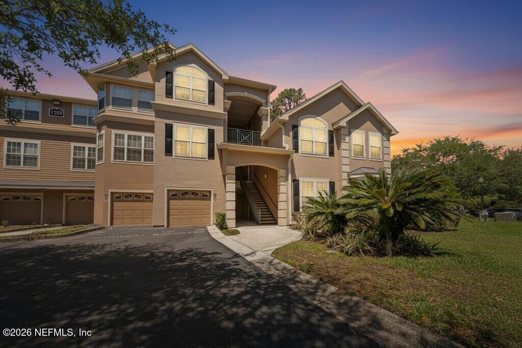 Property Photo: 13810 Sutton Park Drive N 1239 FL 32224