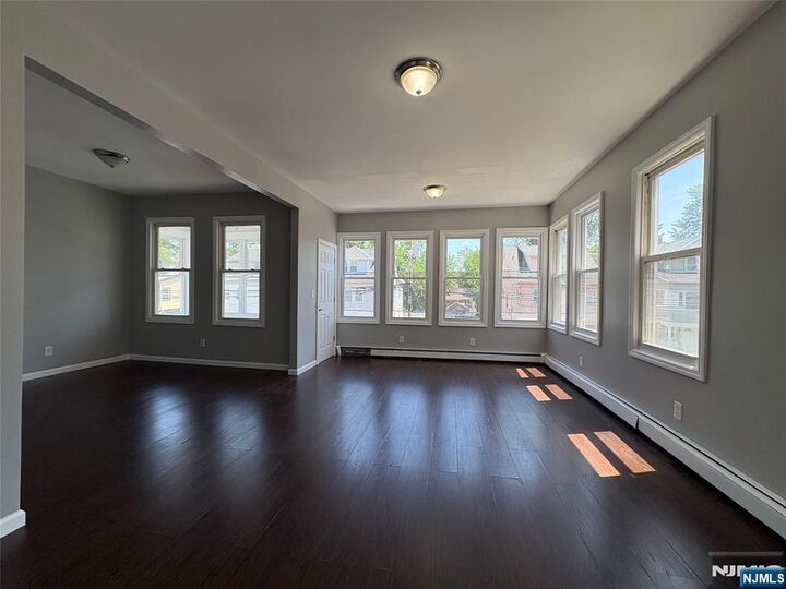 Property Photo:  119-121 End Avenue 2  NJ 07106 