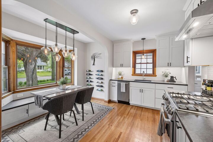 Property Photo: 957 Hoyt Avenue W MN 55117