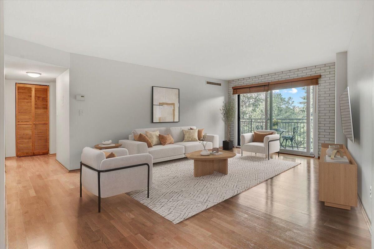 Property Photo:  210 W Grant Street 210  MN 55403 