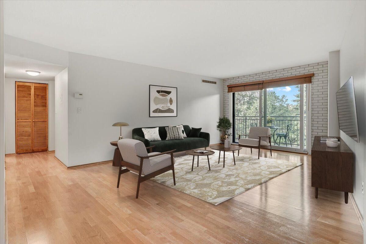 Property Photo:  210 W Grant Street 210  MN 55403 