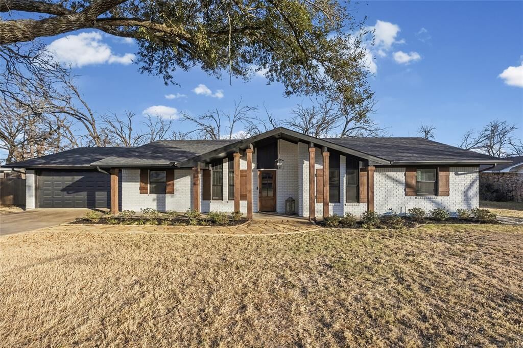 Property Photo:  333 Highland Drive  TX 75482 
