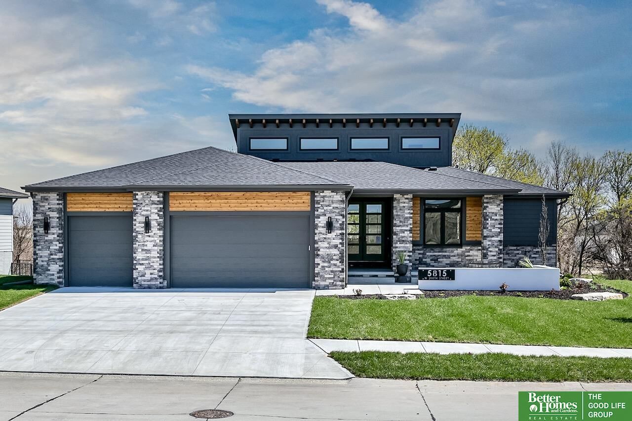 Property Photo:  5815 N 208th Street  NE 68022 