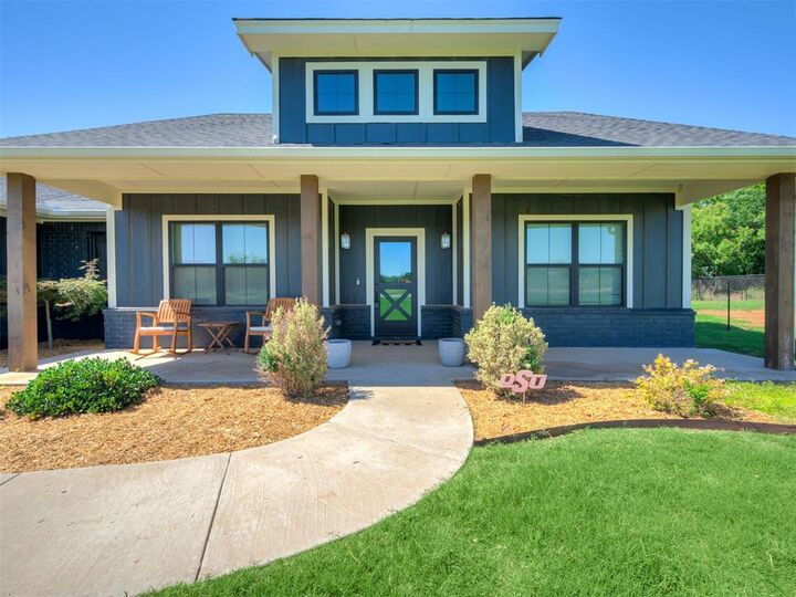 Property Photo: 14675 Rose Tree Court OK 73078