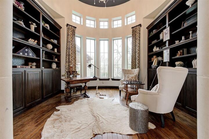 Property Photo:  9109 Via Del Vista  OK 73131 