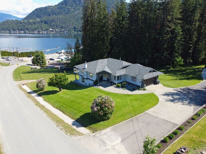 Property Photo: 2860 Marine Drive BC V0E 1H1