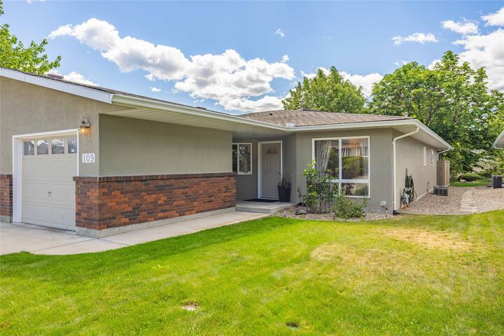 Property Photo: 4035 Gellatly Road S 109 BC V4T 1R7