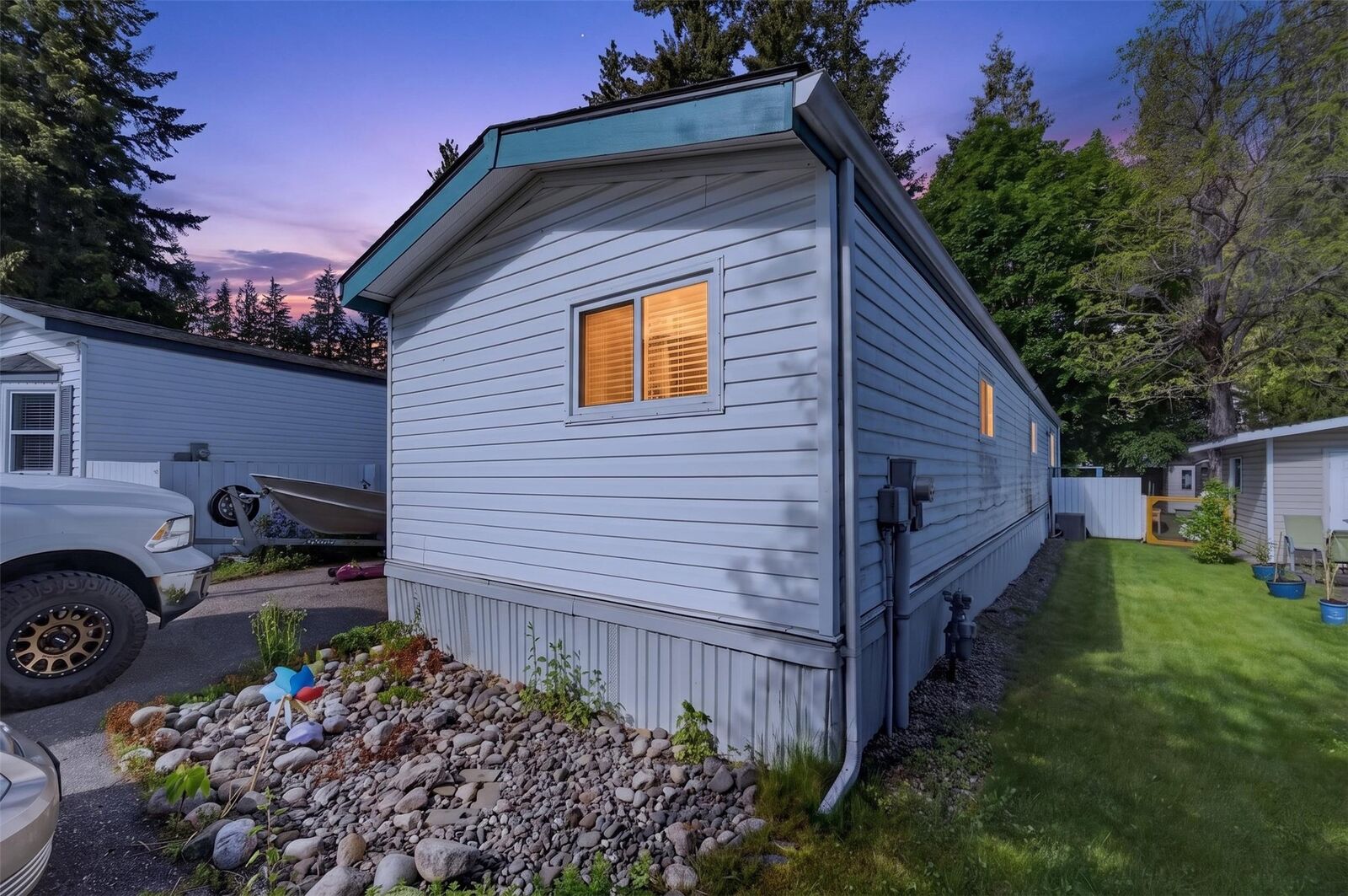 Property Photo: 6751 51 Street NE BC V0E 1K0