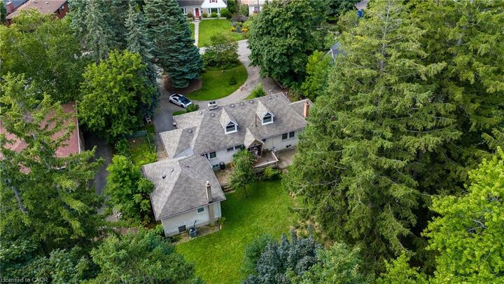 Property Photo: 11 Ben Machree Drive ON L5H 2S2