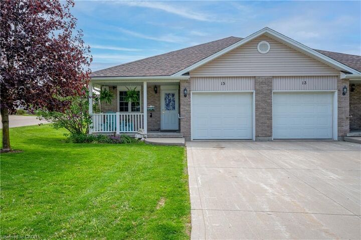 Property Photo: 15 Pond View Drive ON N0B 2T0