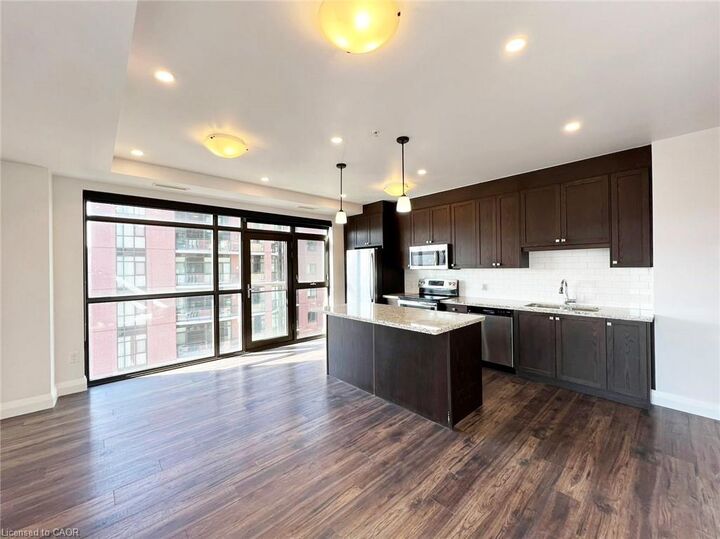 Property Photo:  118 King Street E 1117  ON L8N 0A9 