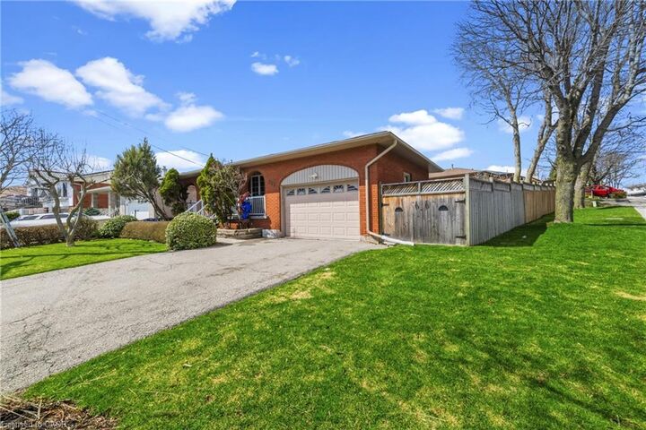 Property Photo: 122 Greencedar Drive ON L9C 6W6