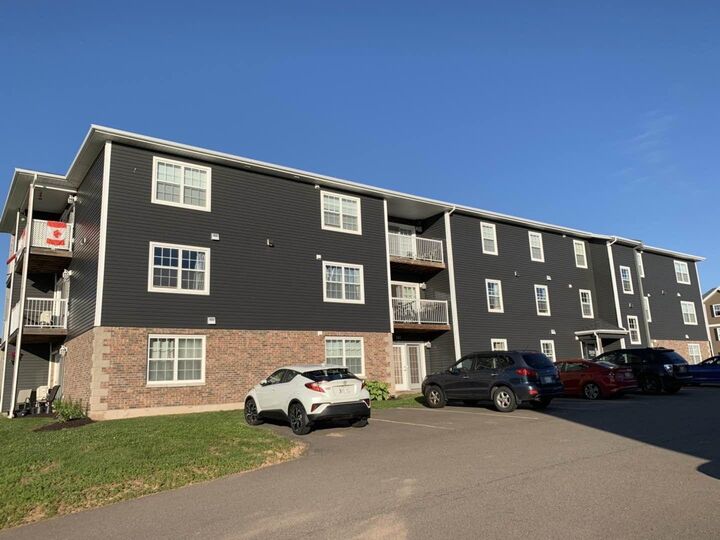 150 Heron Dr. — photo 1