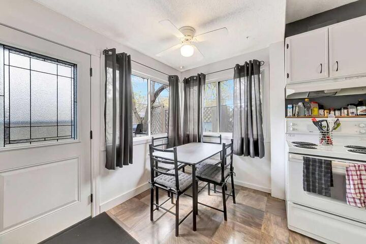 Property Photo:  5520 49 Street  AB T9V 0L3 