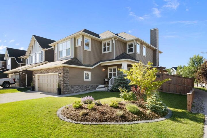 Property Photo: 2201 Bayside Circle SW AB T4B 0V6