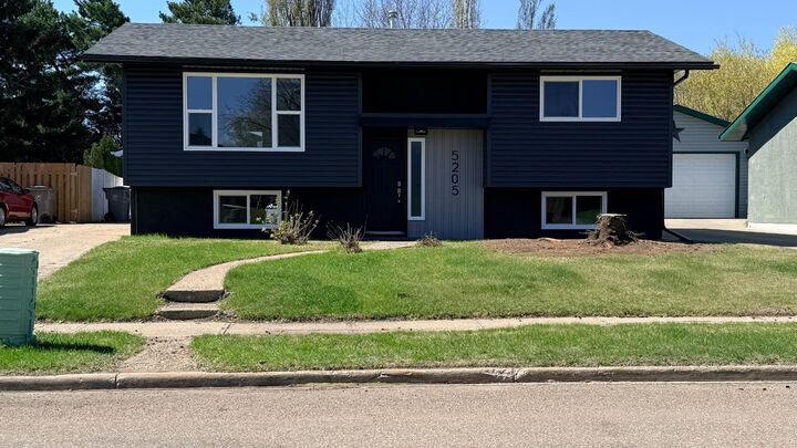 Property Photo: 5205 32 Street AB T9V 1G1