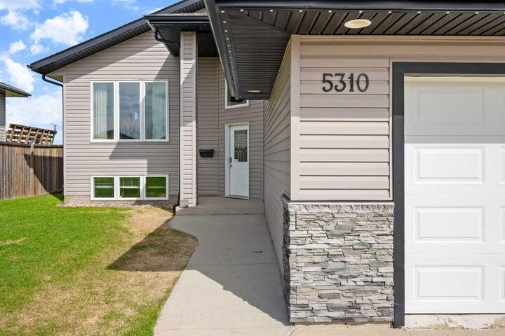 Property Photo: 5310 51 Street AB T0B 0L0