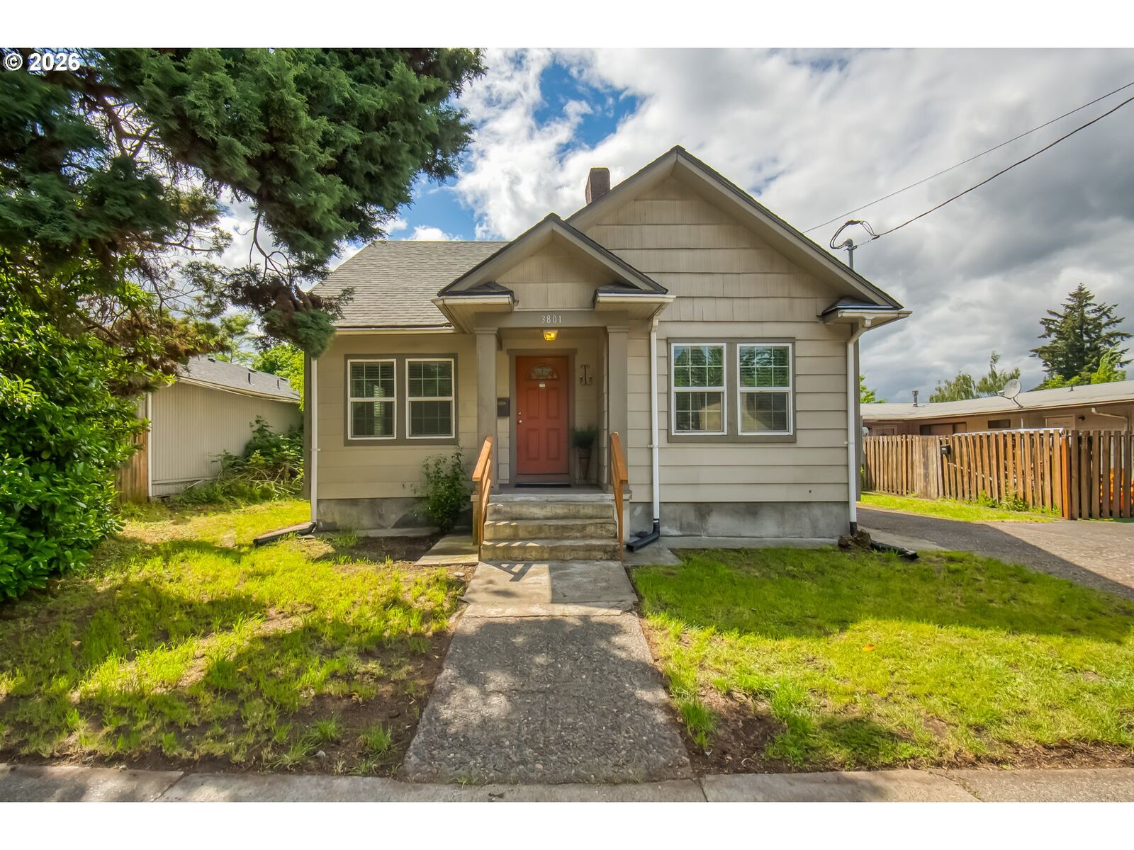 Property Photo: 3801 NE 82nd Ave OR 97220