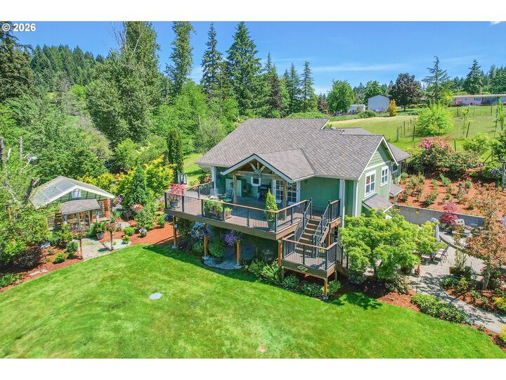 Property Photo: 20300 SE Helzer Way OR 97089