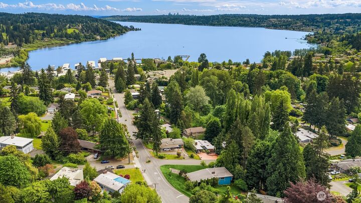 Property Photo:  6180 NE 185th Street  WA 98028 