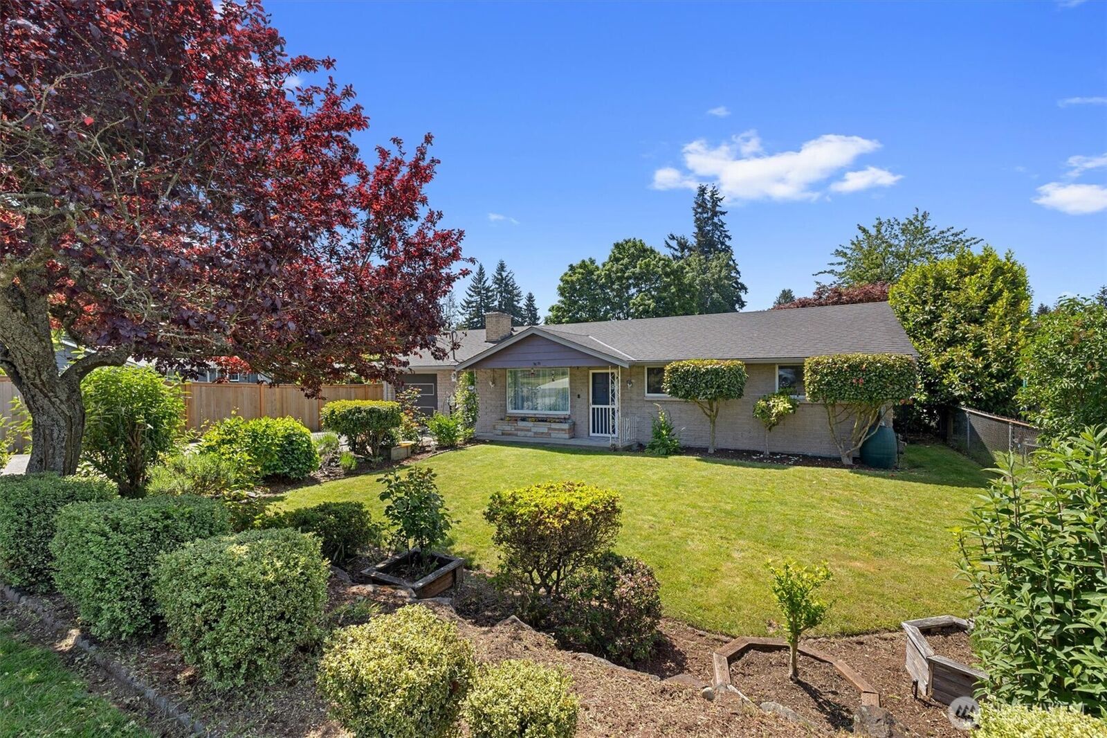 Property Photo:  21718  88th Avenue W  WA 98026 