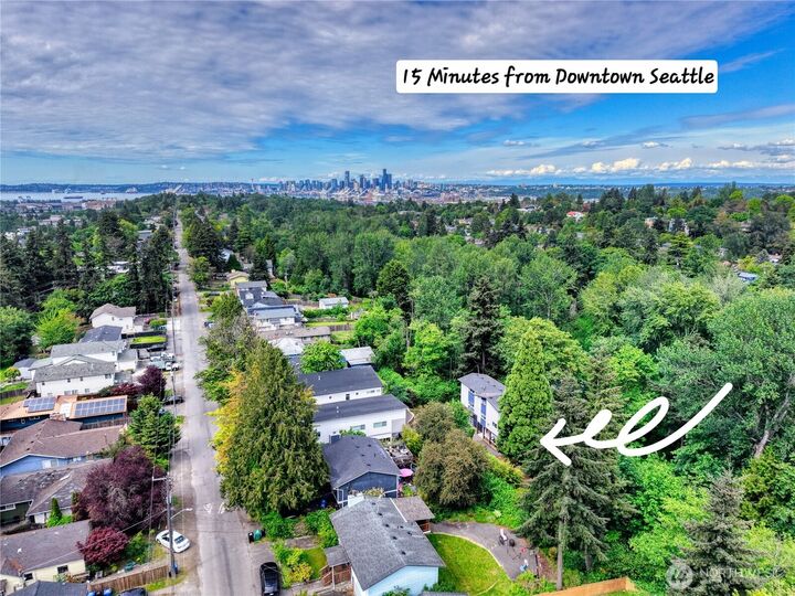 Property Photo:  5942  21st Avenue SW  WA 98106 