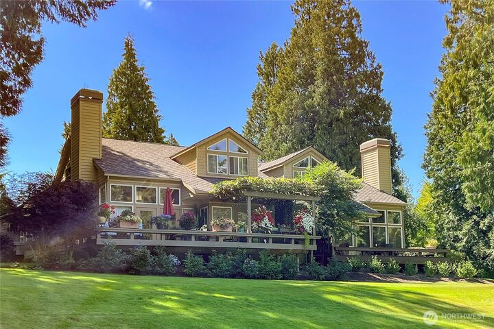 Property Photo: 5660 Sanderling Way WA 98230