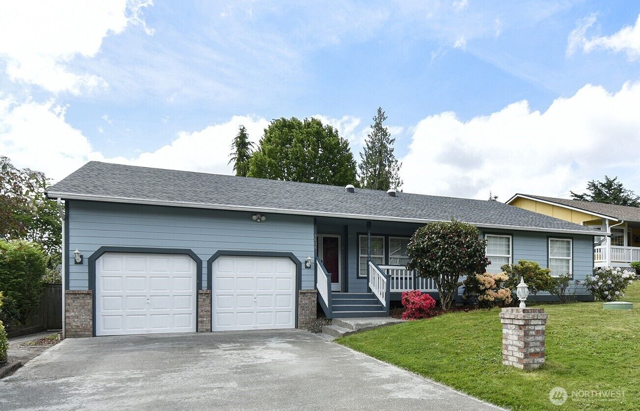 Property Photo:  8606  146th Street Ct E  WA 98375 