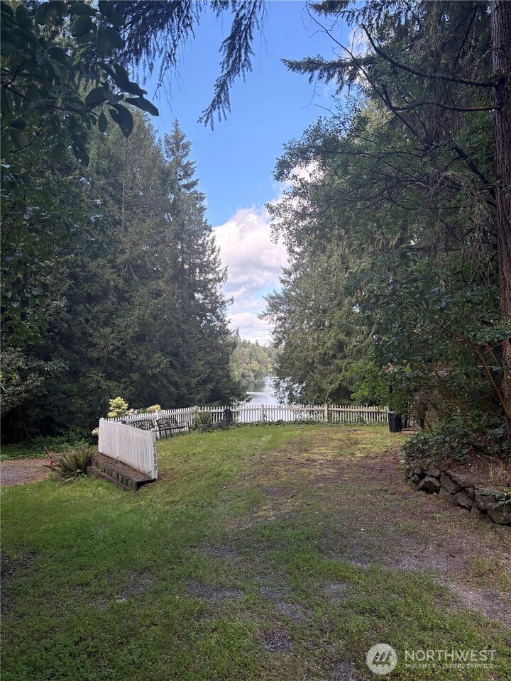 Property Photo:  21950  Beachside Drive SE  WA 98597 