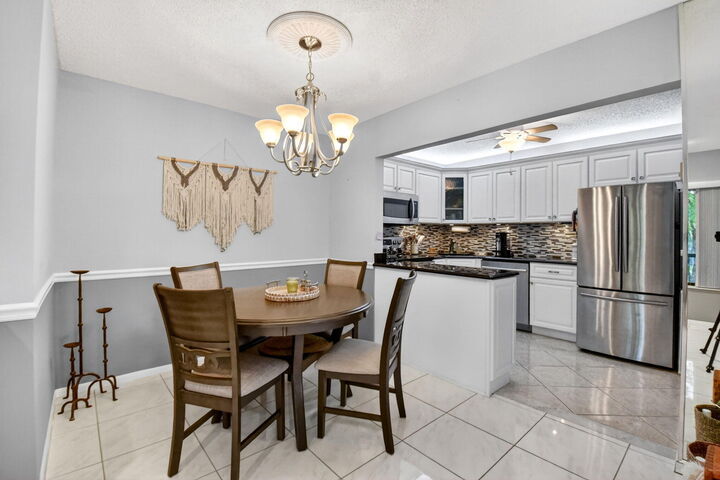 Property Photo: 207 Pine Hov Circle D2 FL 33463