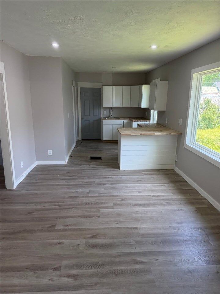 Property Photo:  1108 W Pearl Street  IN 47390 