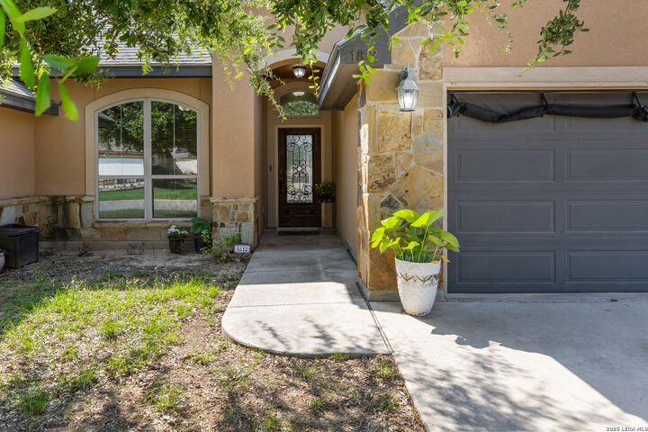 Property Photo: 1812 Wandering Trail TX 78064