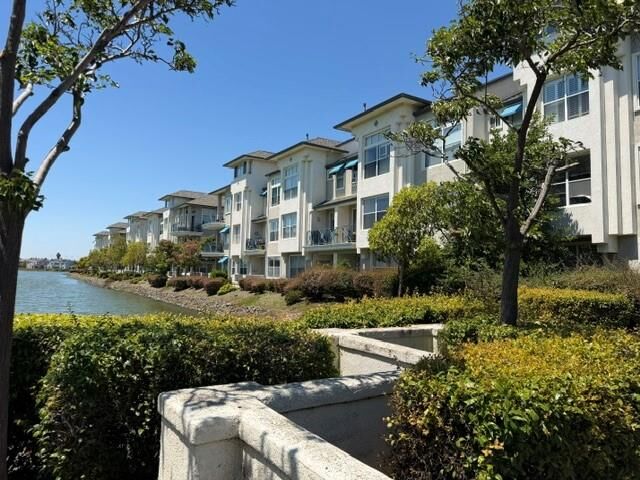 Property Photo: 500 Baltic Circle 506 CA 94065