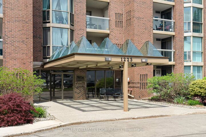 Property Photo: 1225 North Shore Boulevard E 510 ON L7S 1Z6