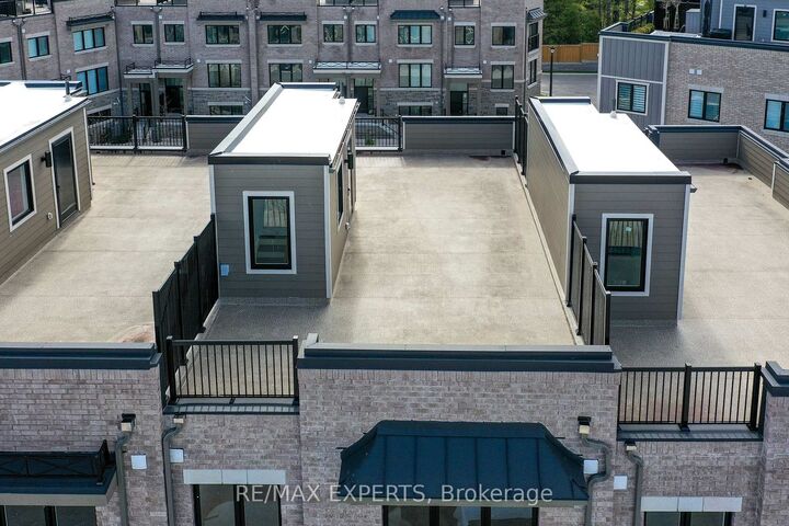Property Photo: 7 Julia Circle ON L9Z 2M4